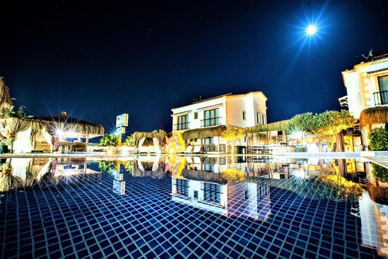 Albeon Luxury Hotel - Алачати Екстер'єр фото
